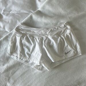 Nike White Athletic Shorts Lightweight Comfort